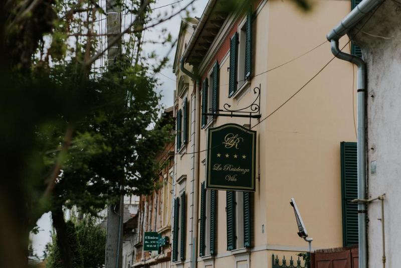 Hotel La Residenza Timisoara Bagian luar foto